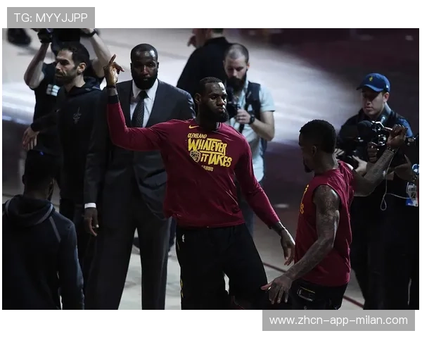 詹姆斯带球突袭助攻，湖人完成漂亮团队配合